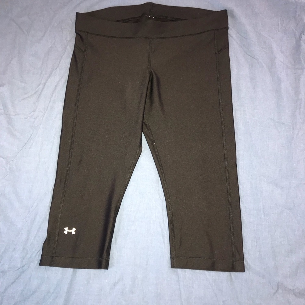 Under Armor Crops NWOT